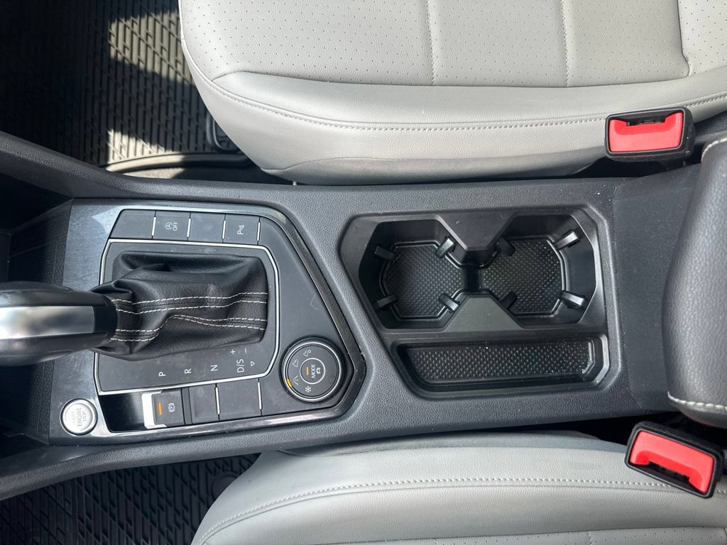 Used 2021 Volkswagen Tiguan SEL AWD/4WD image 18