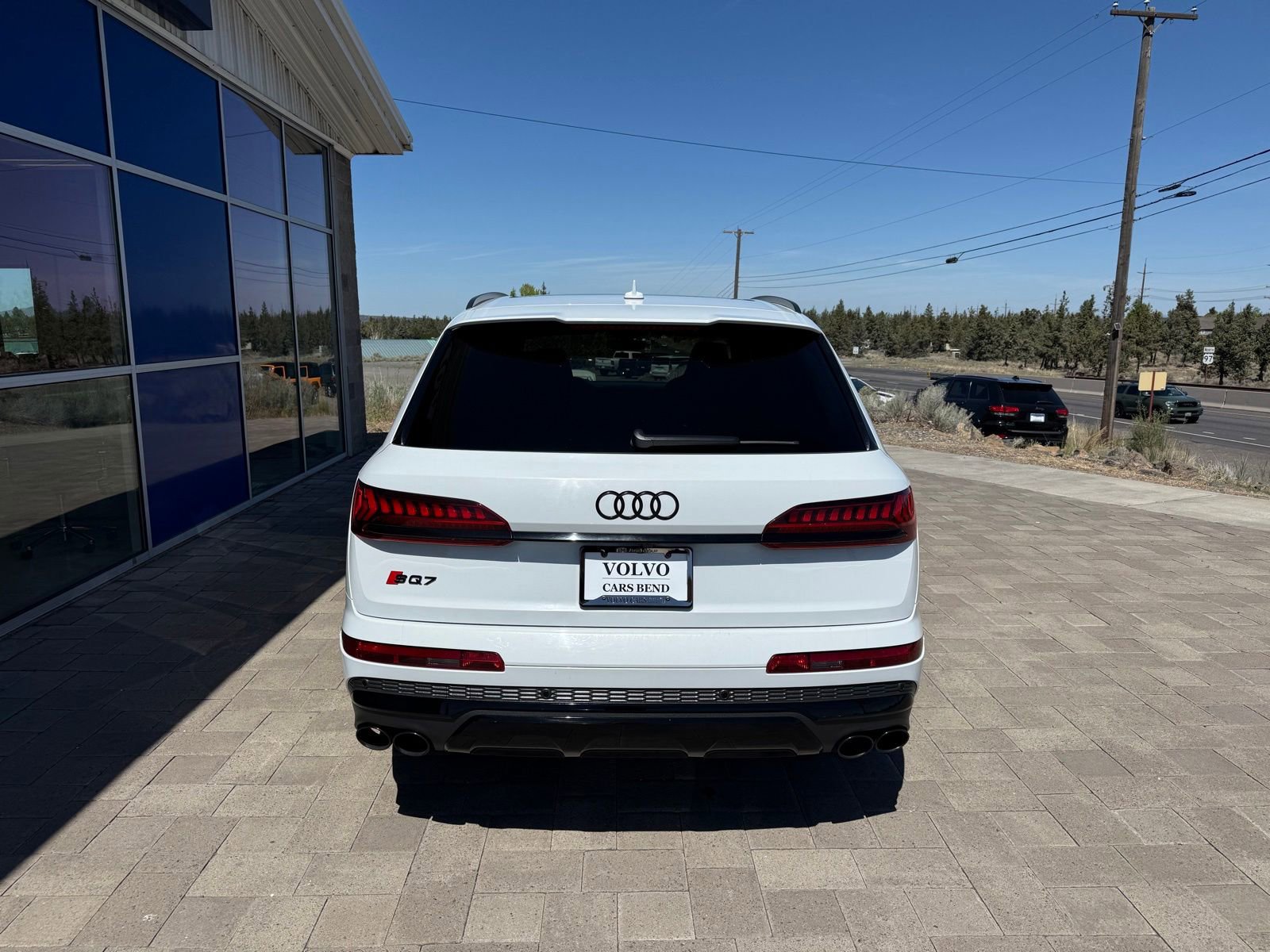 Used 2022 Audi SQ7 Premium Plus w/ SQ7 Executive Package AWD/4WD image 5
