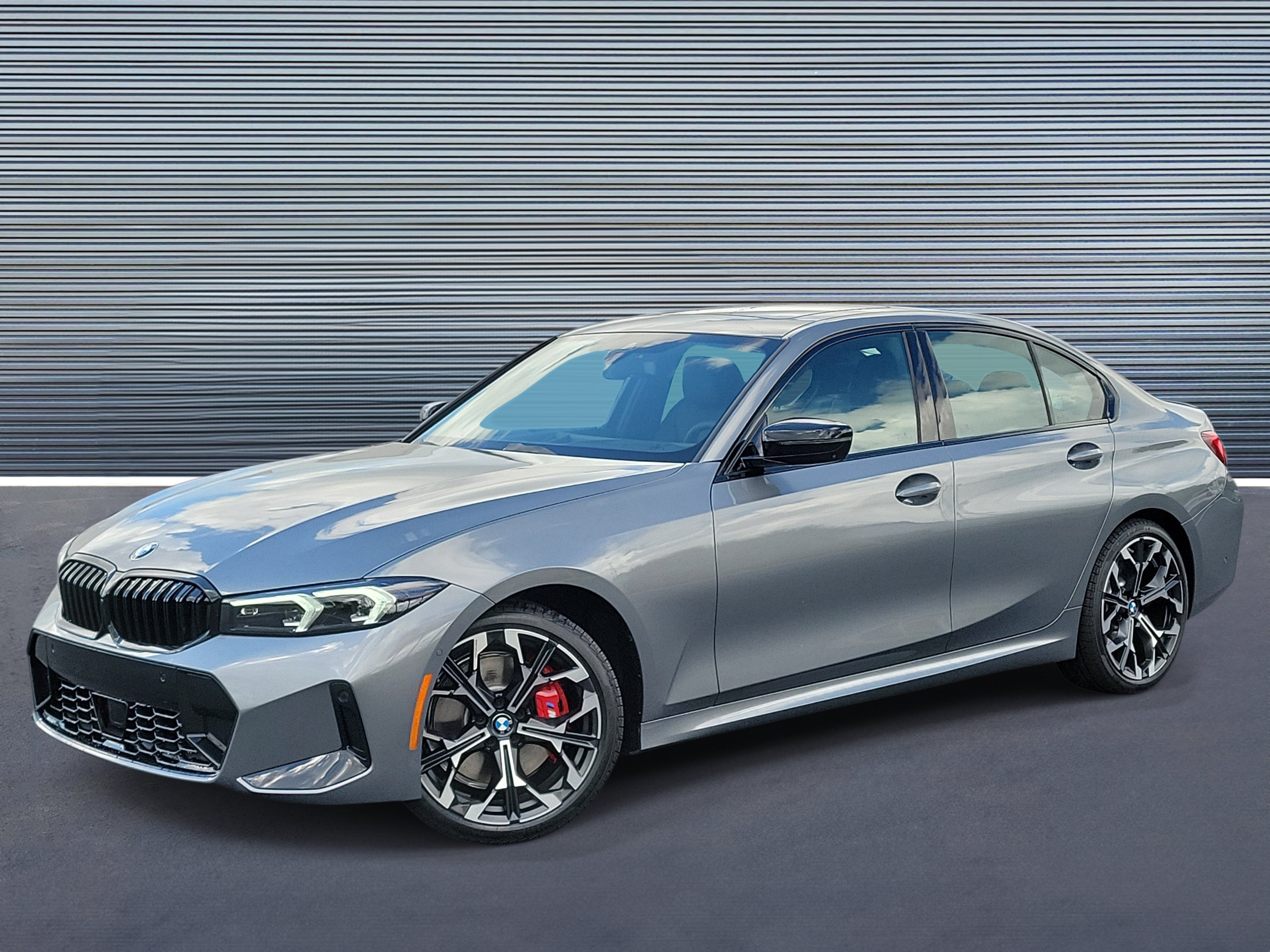 New 2026 BMW 330i Sedan w/ M Sport Package