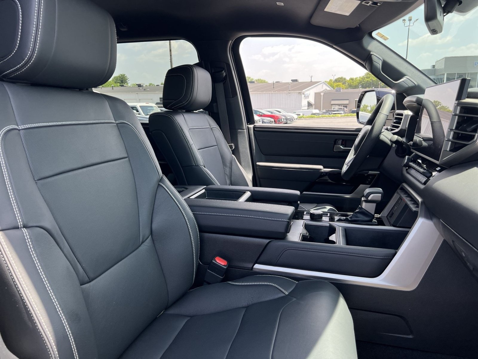 Used 2026 Toyota Tundra Limited AWD/4WD image 26
