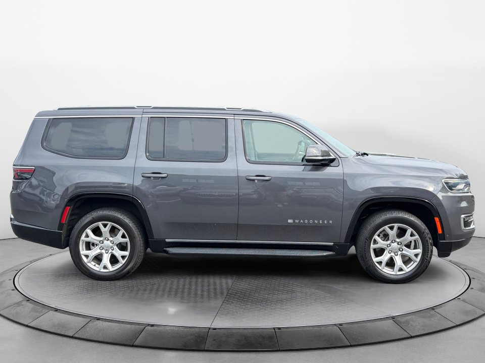 Used 2022 Jeep Wagoneer Series II AWD/4WD image 8