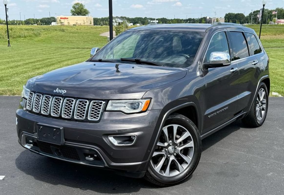 Used 2018 Jeep Grand Cherokee Overland AWD/4WD image 1