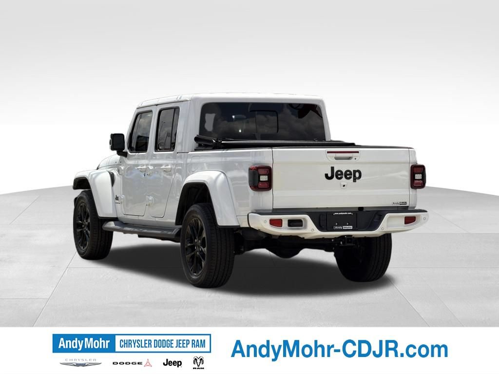 Used 2021 Jeep Gladiator Overland AWD/4WD image 5