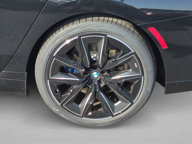 New 2025 BMW i7 xDrive60 AWD/4WD image 10