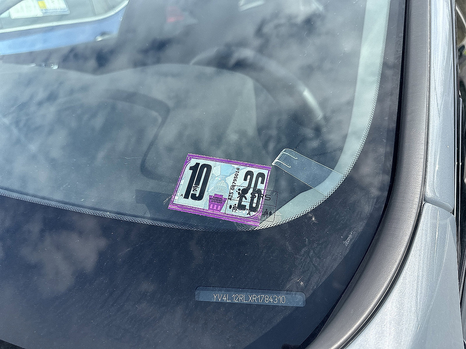 Used 2024 Volvo XC60 B5 Plus w/ Climate Package image 7