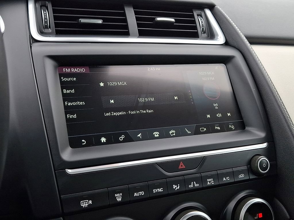 Used 2020 Jaguar E-PACE R-Dynamic SE image 17