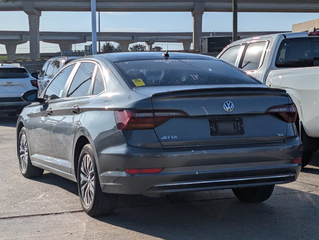 Used 2019 Volkswagen Jetta SE FWD image 4