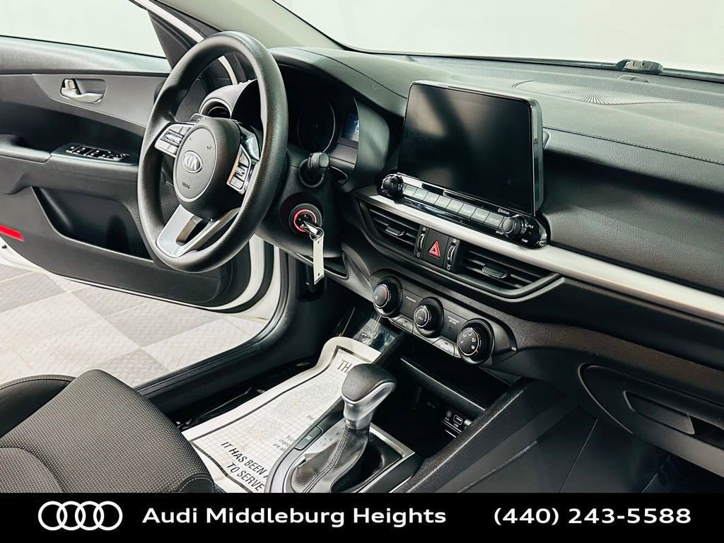 Used 2020 Kia Forte LXS image 9