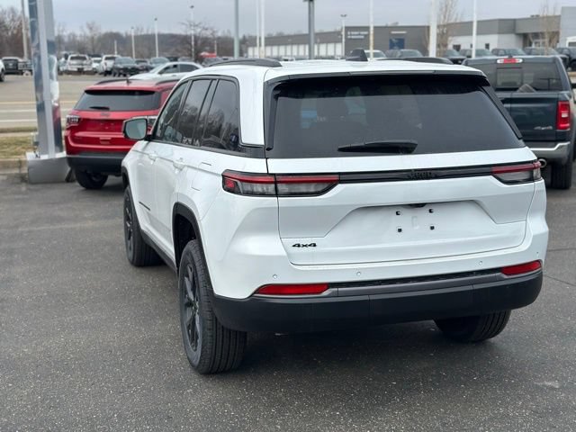 New 2026 Jeep Grand Cherokee Altitude AWD/4WD image 10