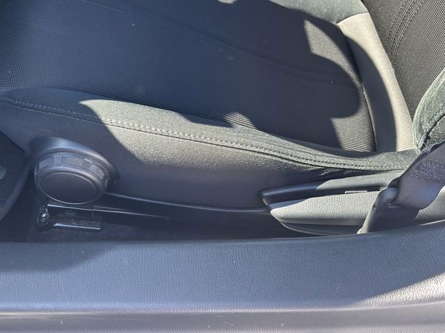 Used 2019 MAZDA MX-5 Miata Sport w/ I-ACTIVSENSE Sport Package image 12