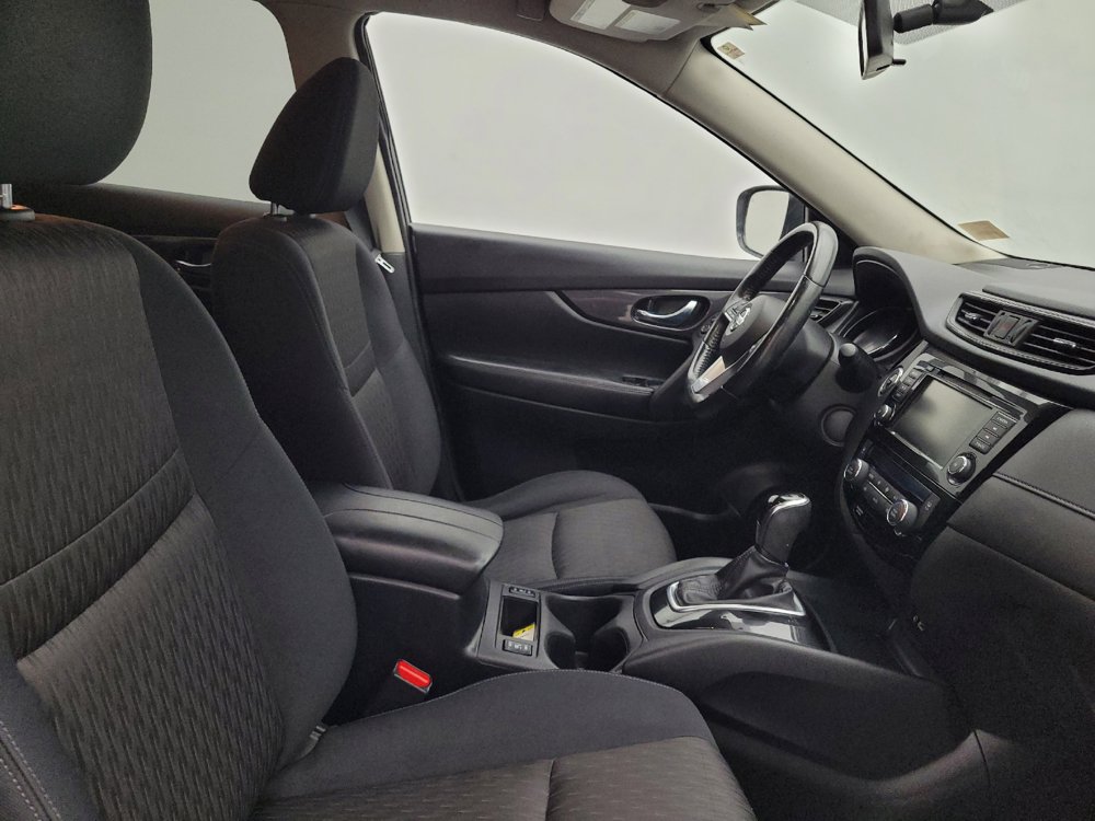 Used 2018 Nissan Rogue SV w/ Sun & Sound Touring Package AWD/4WD image 21