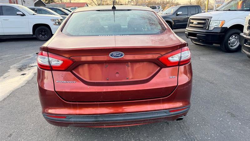 Used 2014 Ford Fusion SE image 7