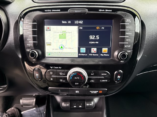 Used 2015 Kia Soul + w/ Primo Package FWD image 22