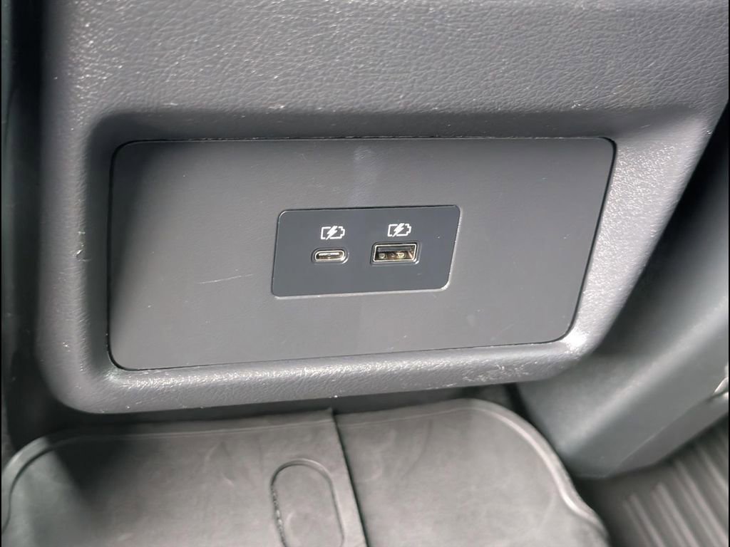 Used 2022 Nissan Rogue SV w/ SV Premium Package FWD image 21