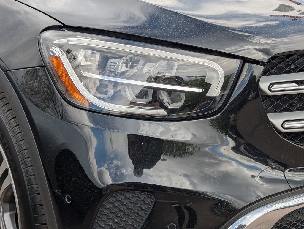 Used 2022 Mercedes-Benz GLC 300 4MATIC image 29