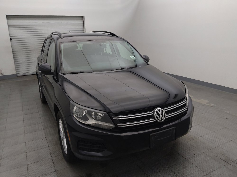 Used 2017 Volkswagen Tiguan Limited w/ Premium Package AWD/4WD image 14