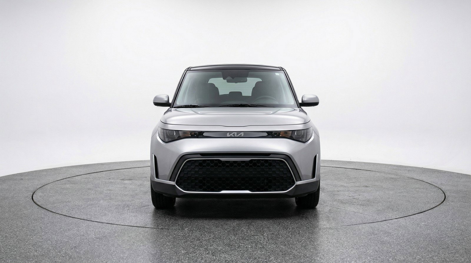 Used 2025 Kia Soul LX w/ LX Technology Package FWD image 2