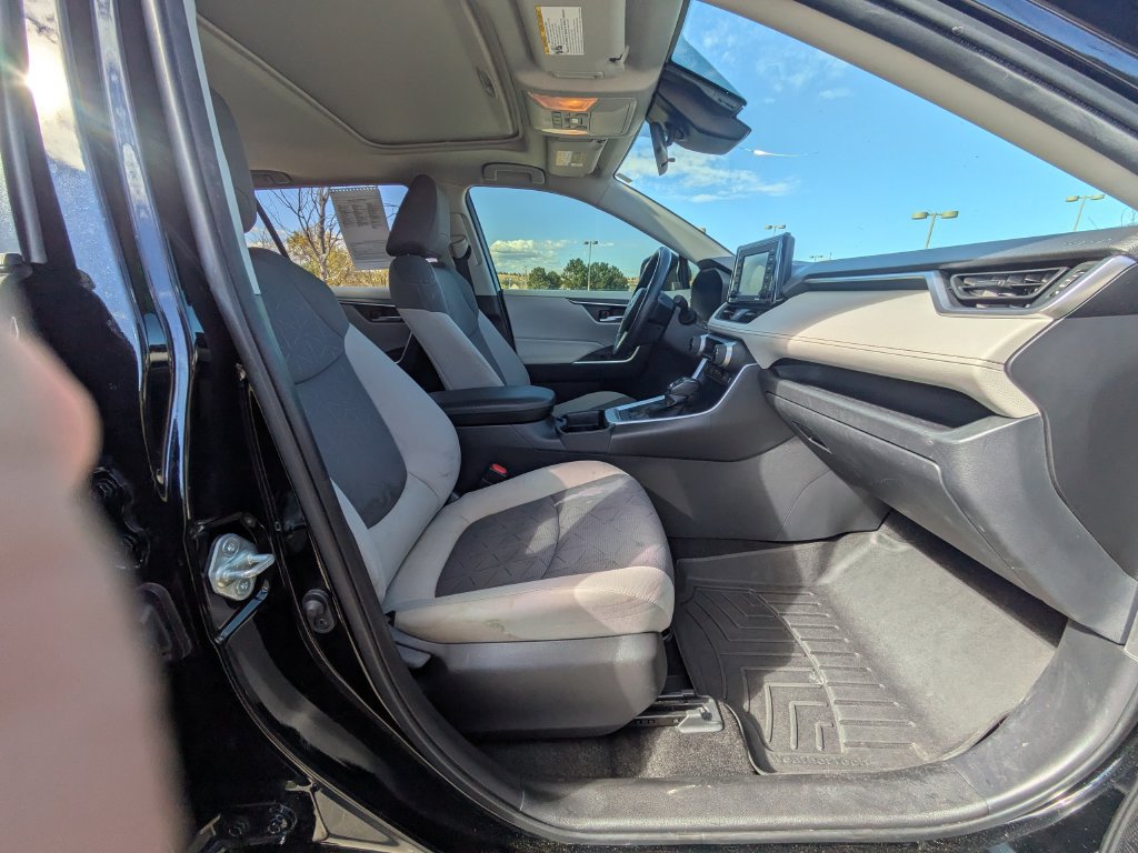 Used 2020 Toyota RAV4 XLE w/ Convenience Package AWD/4WD image 33