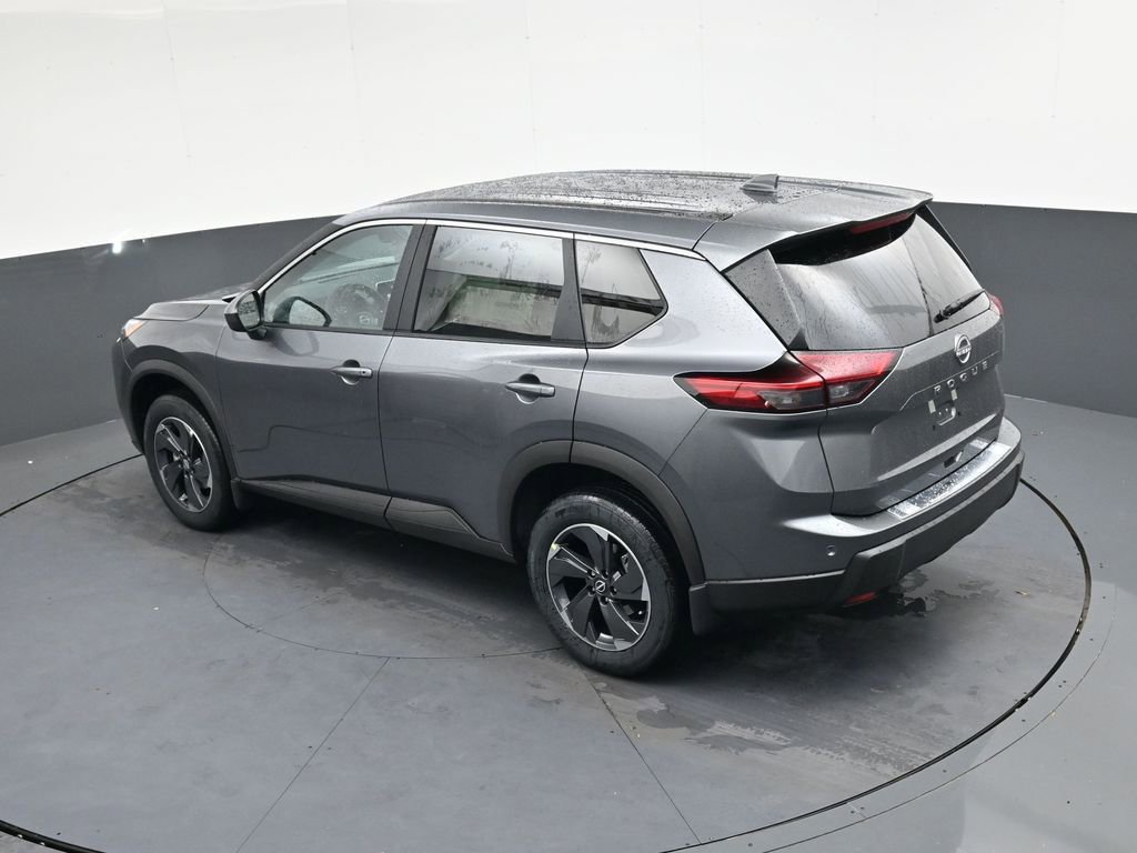 Certified 2026 Nissan Rogue SV w/ Cold Weather Package FWD image 33