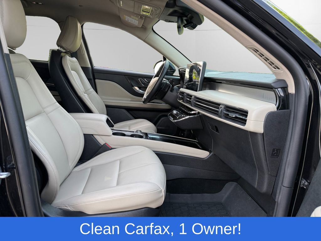 Used 2025 Lincoln Corsair AWD image 14