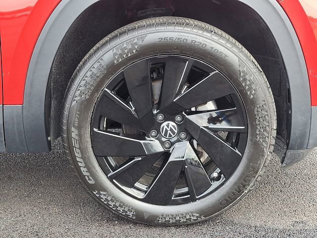 Used 2024 Volkswagen Atlas Cross Sport SE image 12