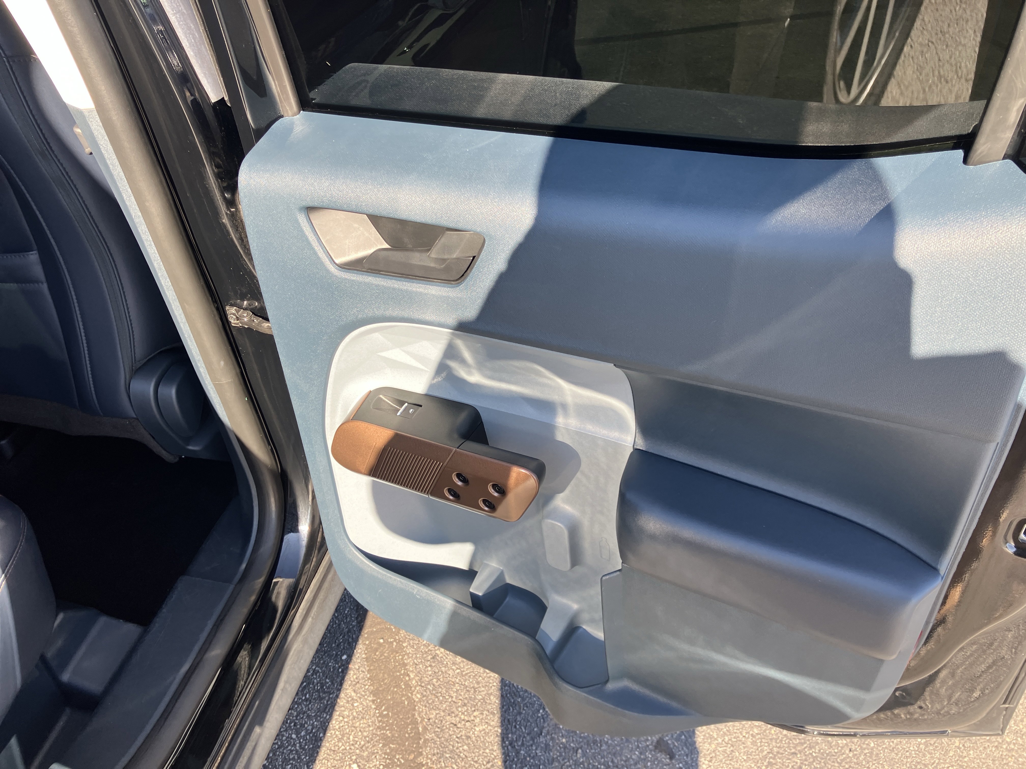 Certified 2023 Ford Maverick Lariat w/ Equipment Group 500A Standard image 16