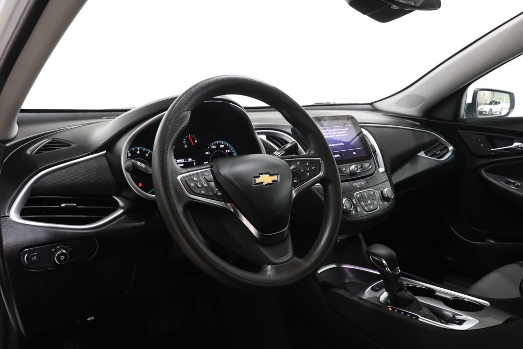 Used 2024 Chevrolet Malibu LT FWD image 13