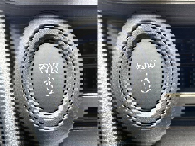 New 2026 Toyota Prius LE image 17