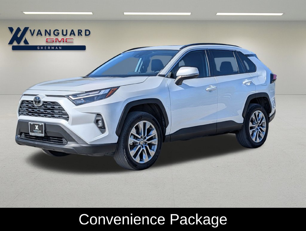 Used 2023 Toyota RAV4 XLE Premium FWD image 3