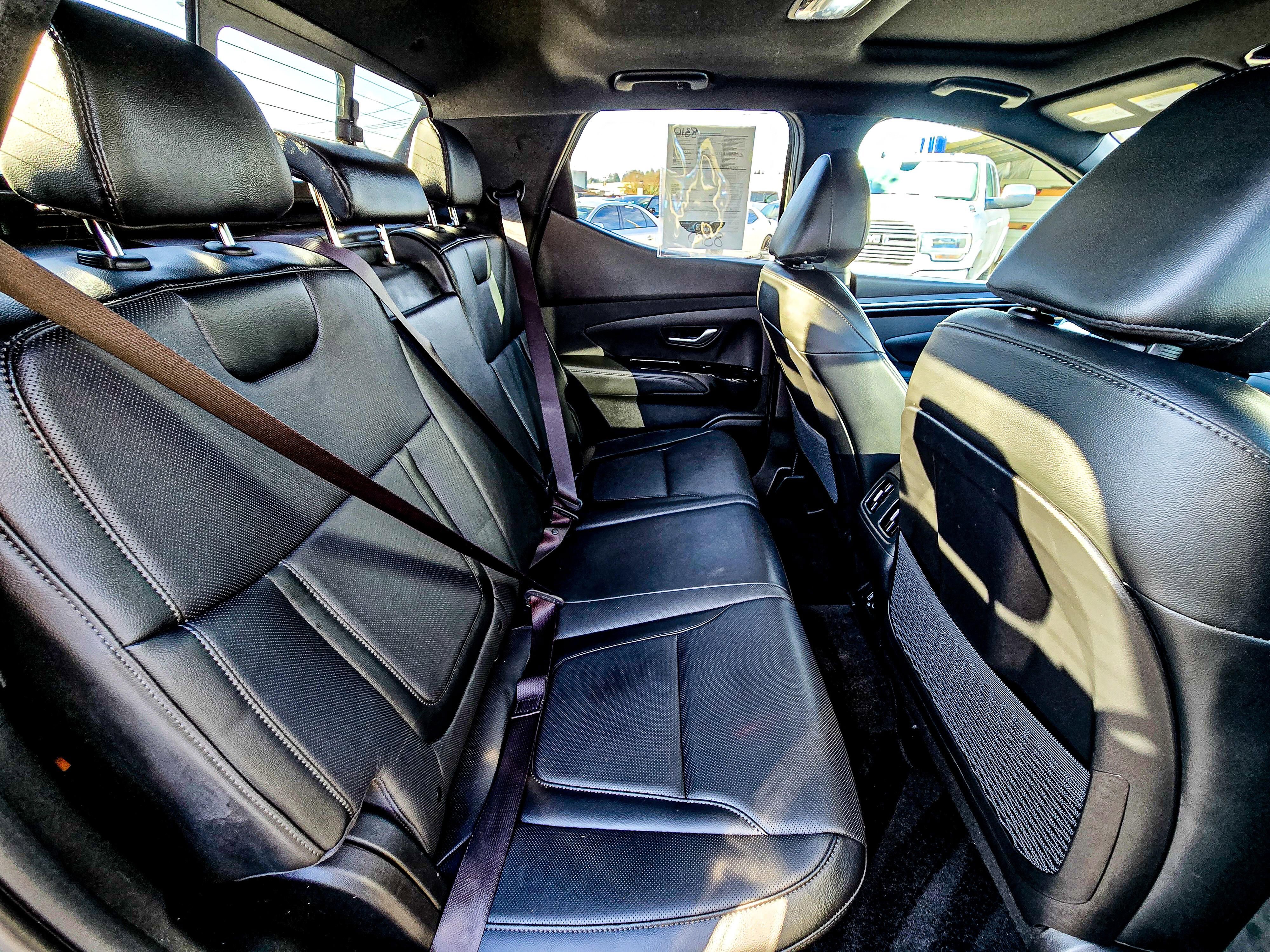 Used 2023 Hyundai Santa Cruz Limited image 15