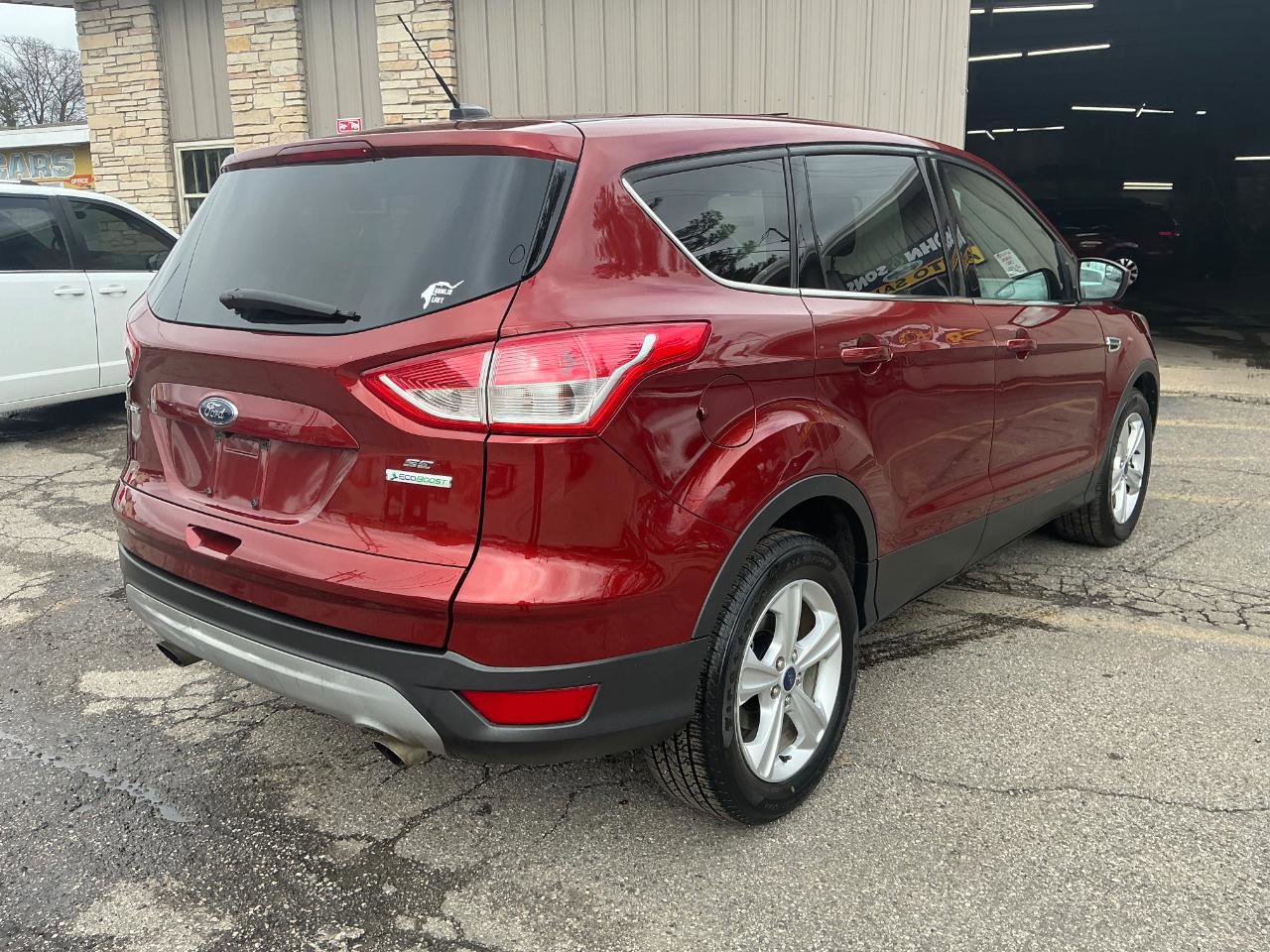 Used 2015 Ford Escape SE FWD image 3