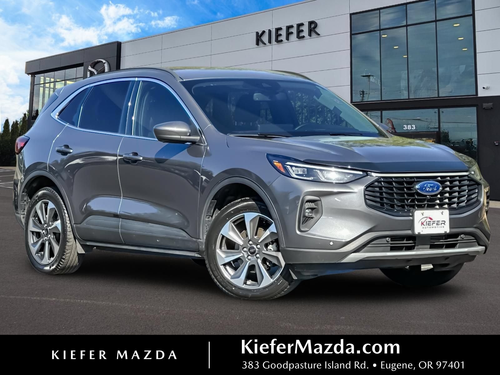 Used 2024 Ford Escape Platinum AWD/4WD image 1