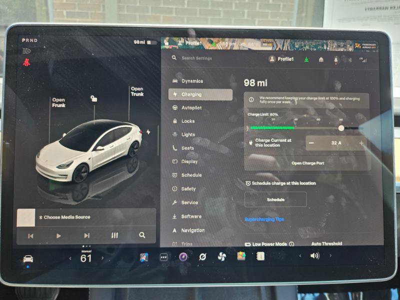 Used 2023 Tesla Model 3 Standard Range RWD image 46