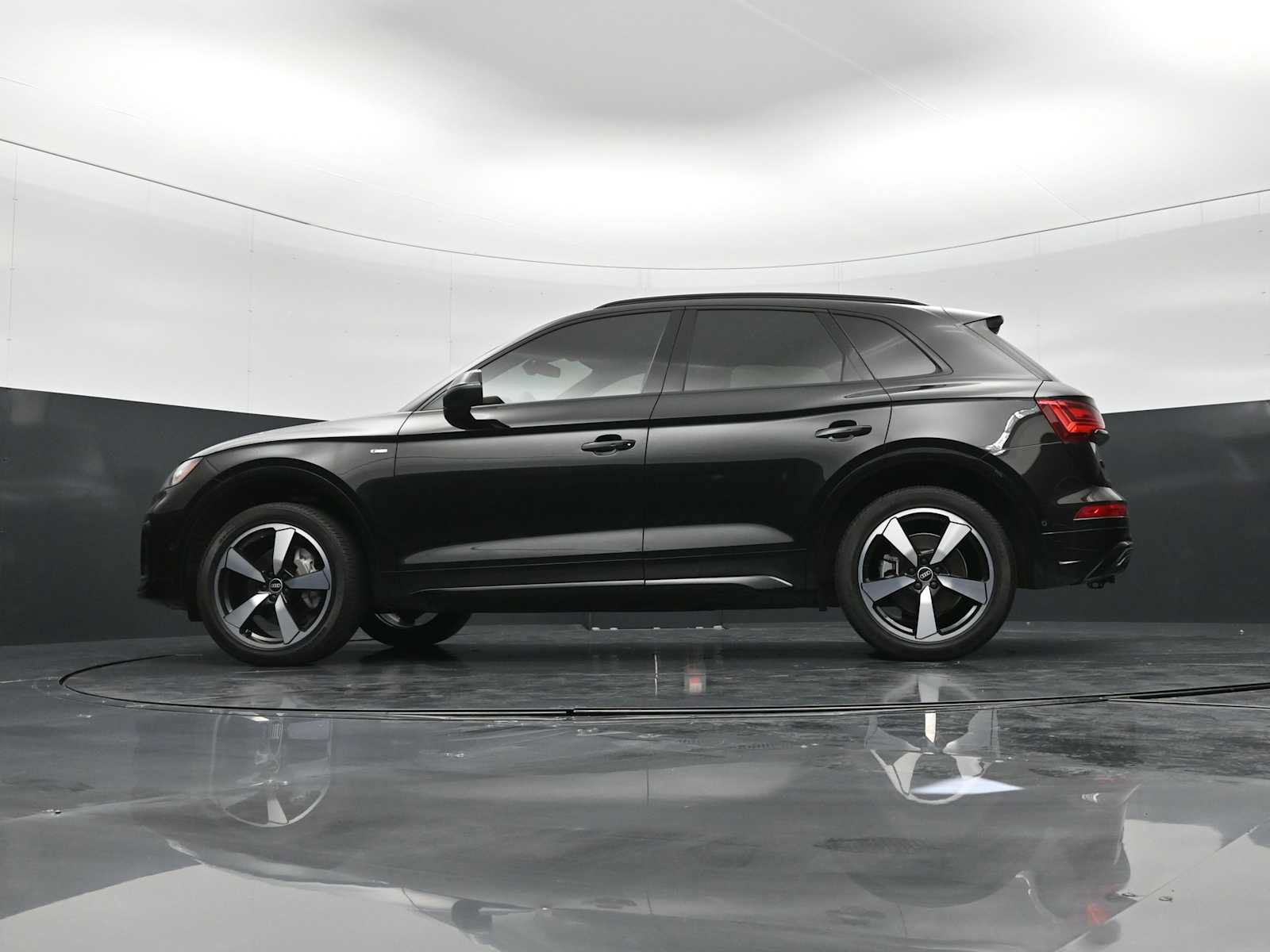 Used 2022 Audi Q5 2.0T Prestige AWD/4WD image 32