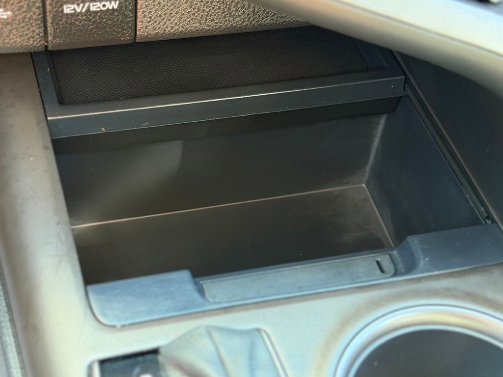 Used 2024 Toyota Camry SE w/ Cold Weather Package FWD image 17