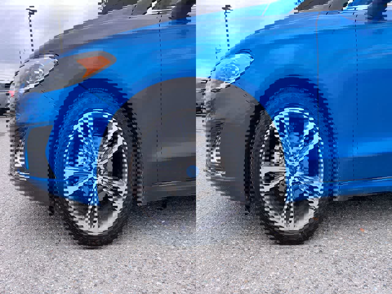 Used 2020 Ford Fusion Titanium image 10