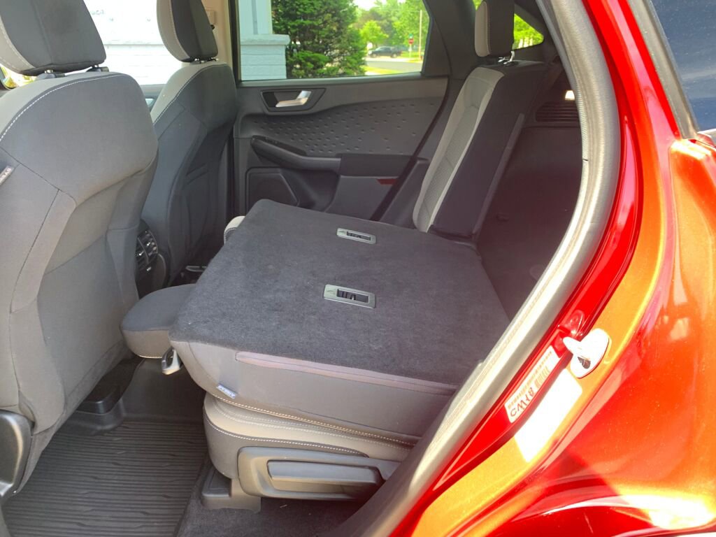 Used 2020 Ford Escape SE AWD/4WD image 25