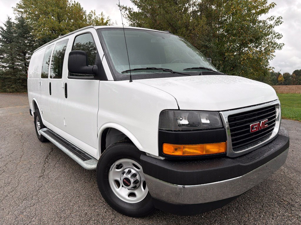 Used 2025 GMC Savana 2500 w/ Driver Convenience Package RWD image 33