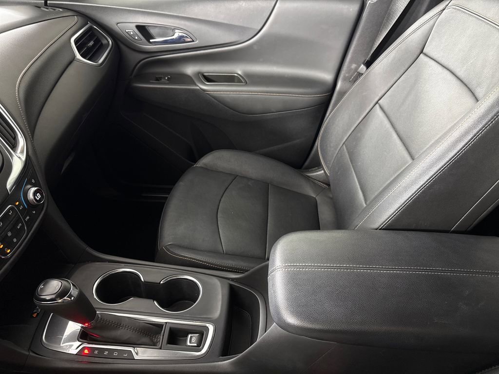Used 2021 Chevrolet Equinox Premier FWD image 19