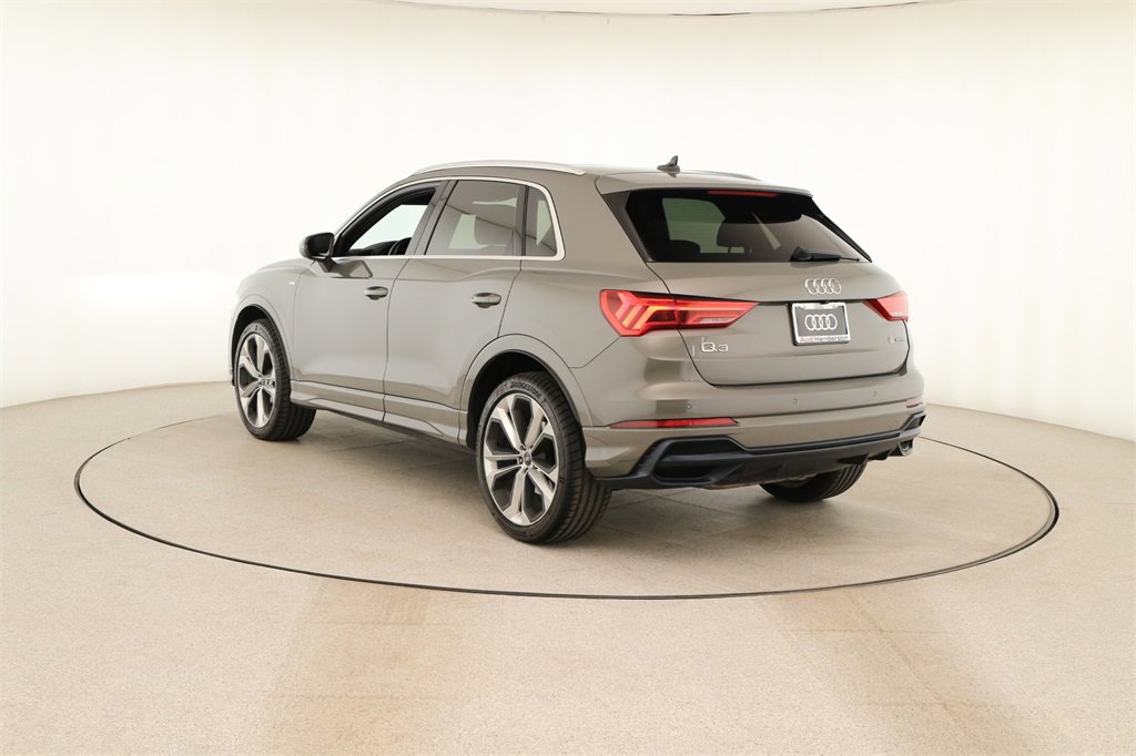 Used 2020 Audi Q3 2.0T Premium Plus w/ Premium Plus Package image 4