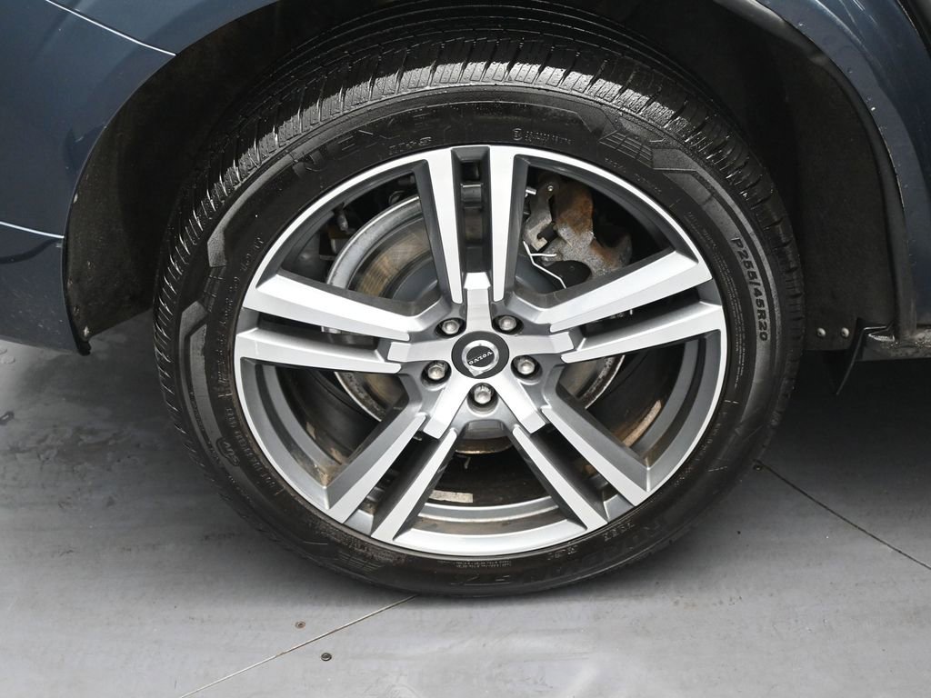 Used 2020 Volvo XC60 T6 Momentum image 27