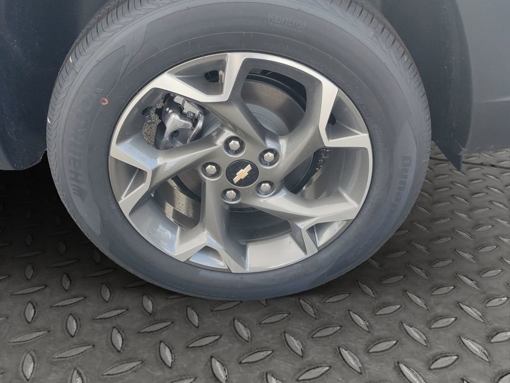 New 2025 Chevrolet Trax LT w/ Driver Confidence Package image 23