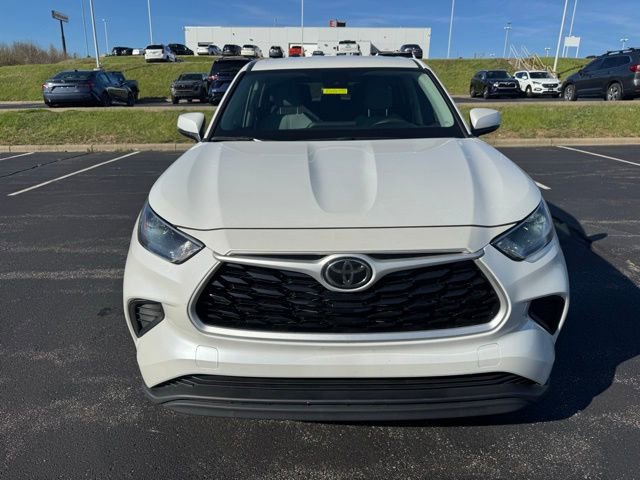 Used 2023 Toyota Highlander L image 8