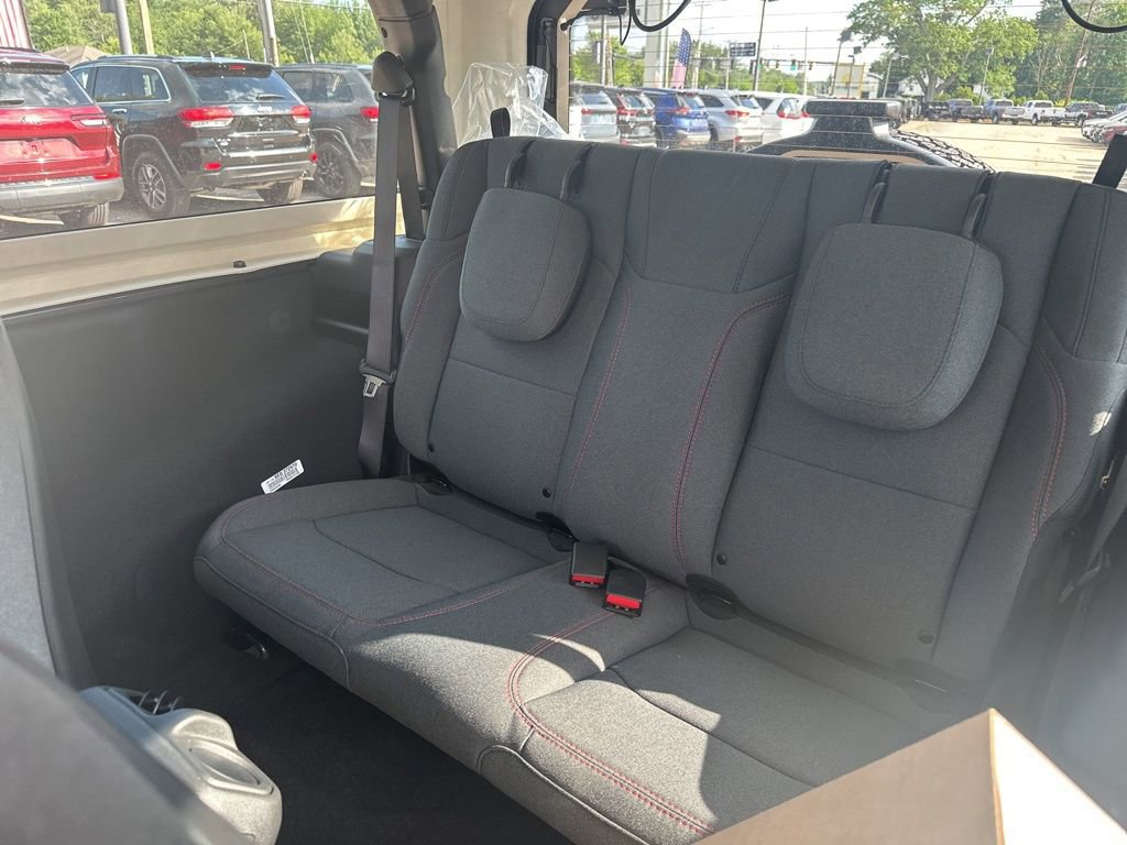 New 2025 Jeep Wrangler Rubicon w/ Steel Bumper Group image 28