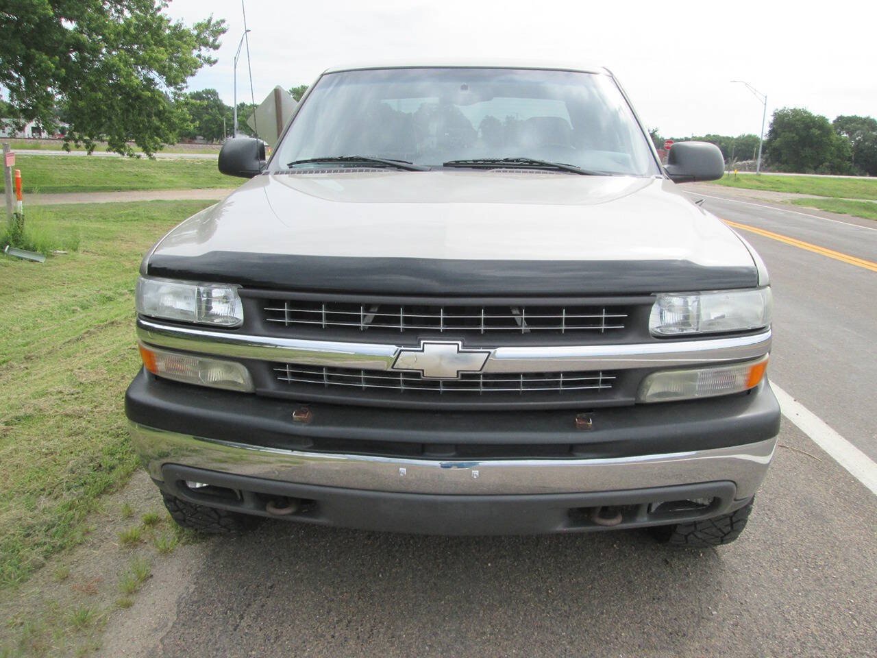 Used 2000 Chevrolet Silverado 2500 LT AWD/4WD image 3
