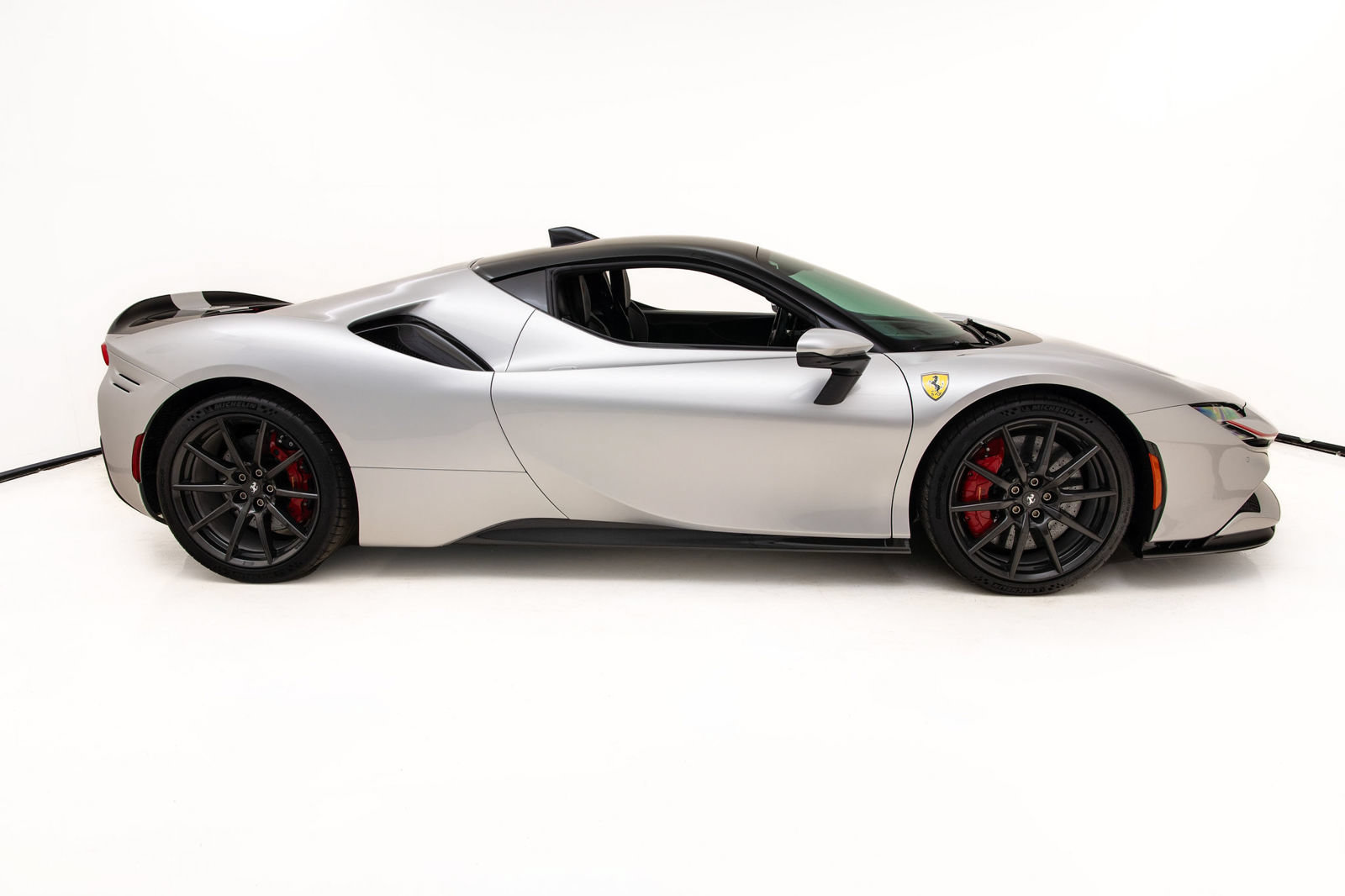 Certified 2021 Ferrari SF90 Stradale AWD/4WD image 3