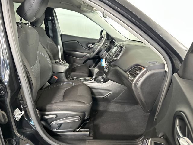 Used 2020 Jeep Cherokee Sport AWD/4WD image 28