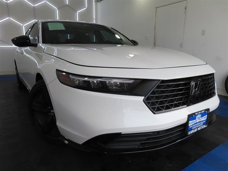 Used 2025 Honda Accord Sport image 3