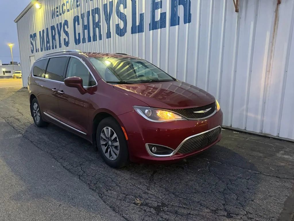 Used 2020 Chrysler Pacifica Touring-L Plus w/ Advanced Safetytec Group