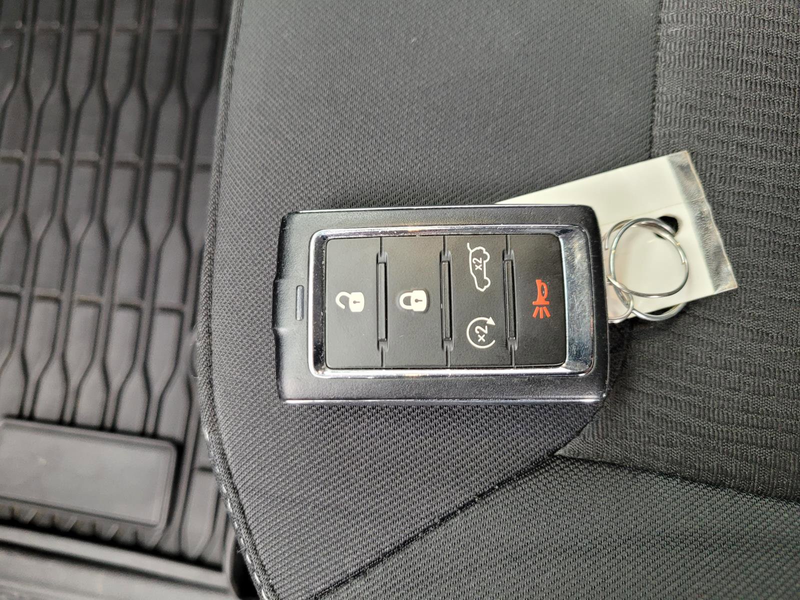 Used 2022 Jeep Grand Cherokee L Laredo w/ Luxury Tech Group I image 28